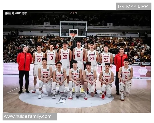 重庆篮球队实力之争引发热议球迷观点各异的背后故事