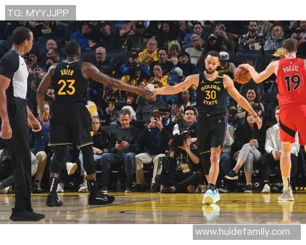 勇士与猛龙激战第3场争夺总冠军的关键时刻与精彩瞬间回顾