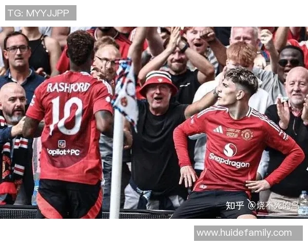 曼城与曼联激战联赛杯谁能在德比中笑到最后