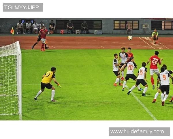 梅县铁汉迎战武汉卓尔争夺中甲联赛重要积分的激烈对决 梅县铁汉迎战武汉卓尔争夺中甲联赛重要积分的激烈对决