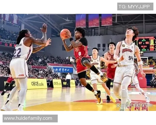 第32轮激战山西男篮迎战广东队争夺季后赛关键胜利