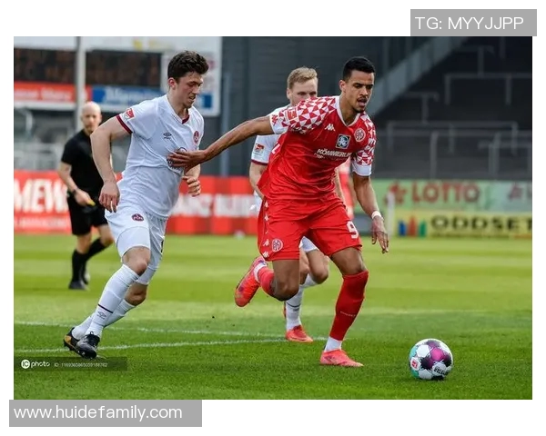 美因茨与纽伦堡历史交锋回顾及球队发展历程分析