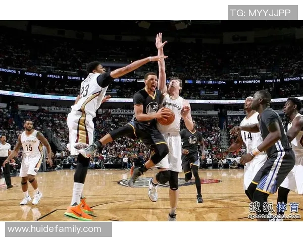 2017年勇士与骑士常规赛对决精彩回顾与数据分析