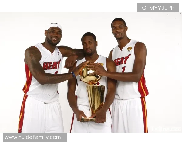 德阿隆福克斯的崛起之路与未来展望:从新秀到球队核心的蜕变 德阿隆福克斯的崛起之路与未来展望:从新秀到球队核心的蜕变